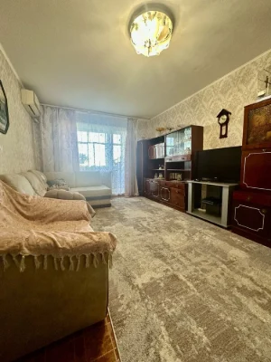 For Sale: 3-Bedroom Apartment in the "Laguna" area
