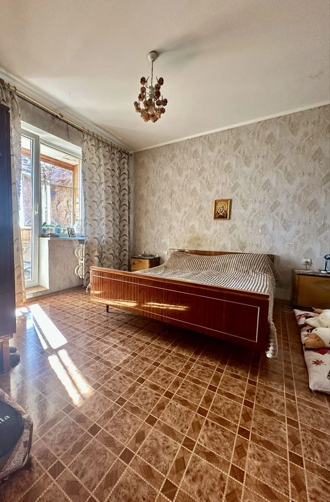 For Sale: 3-Bedroom Apartment in the "Laguna" area