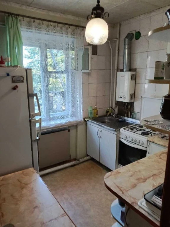 For Sale: 3-room apartment on Yavornitskogo (Kima) Street