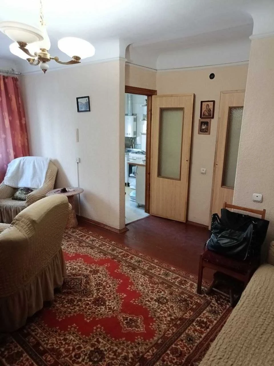 For Sale: 3-room apartment on Yavornitskogo (Kima) Street