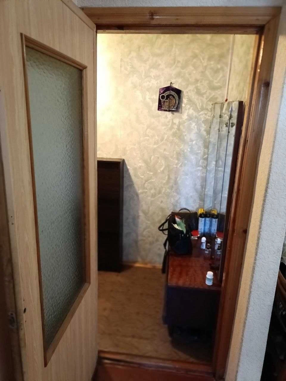 For Sale: 3-room apartment on Yavornitskogo (Kima) Street