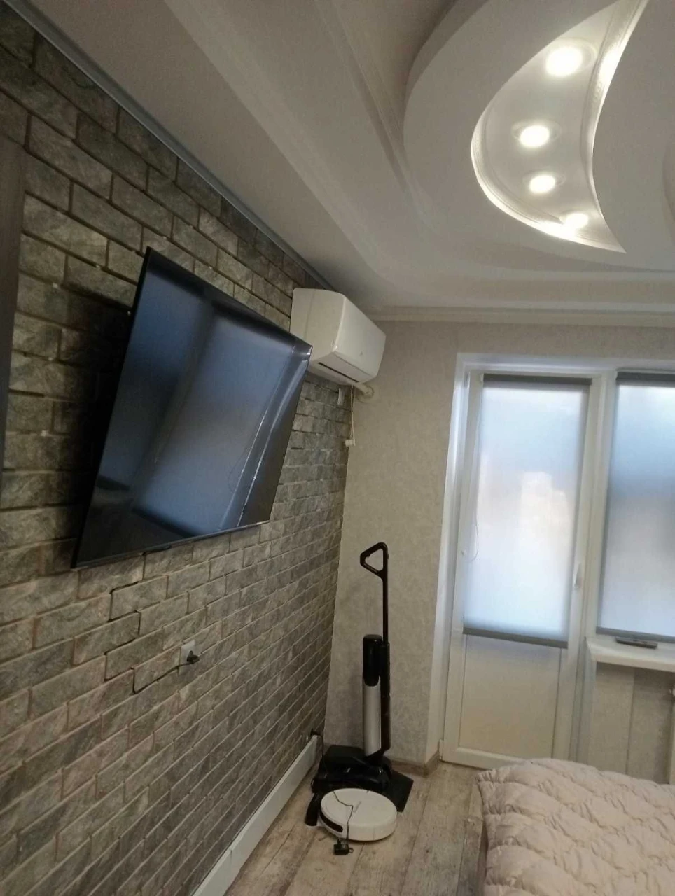 For sale, 2-bedroom apartment on the 2nd floor with renovation. Certificate.