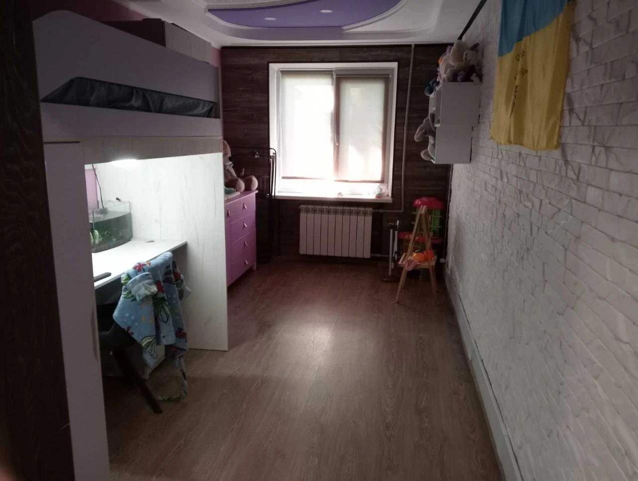 For sale, 2-bedroom apartment on the 2nd floor with renovation. Certificate.