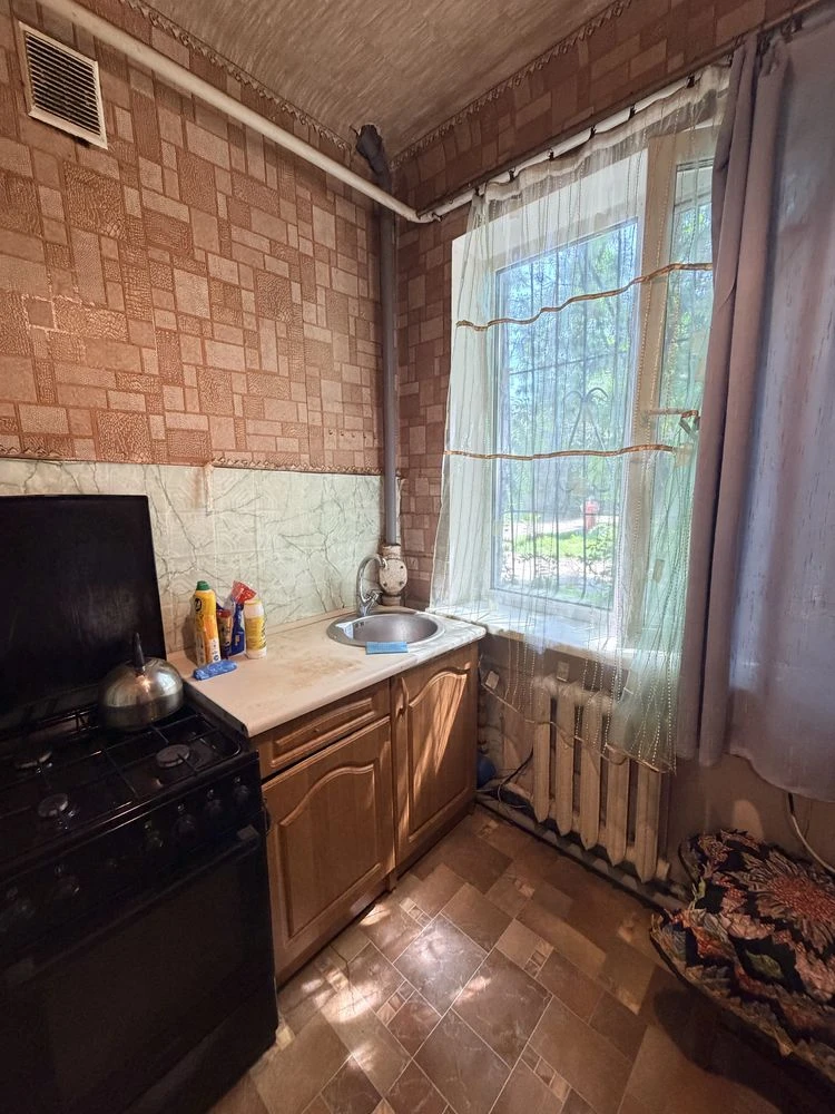 Sale of a 2-room apartment in the city center, with A
