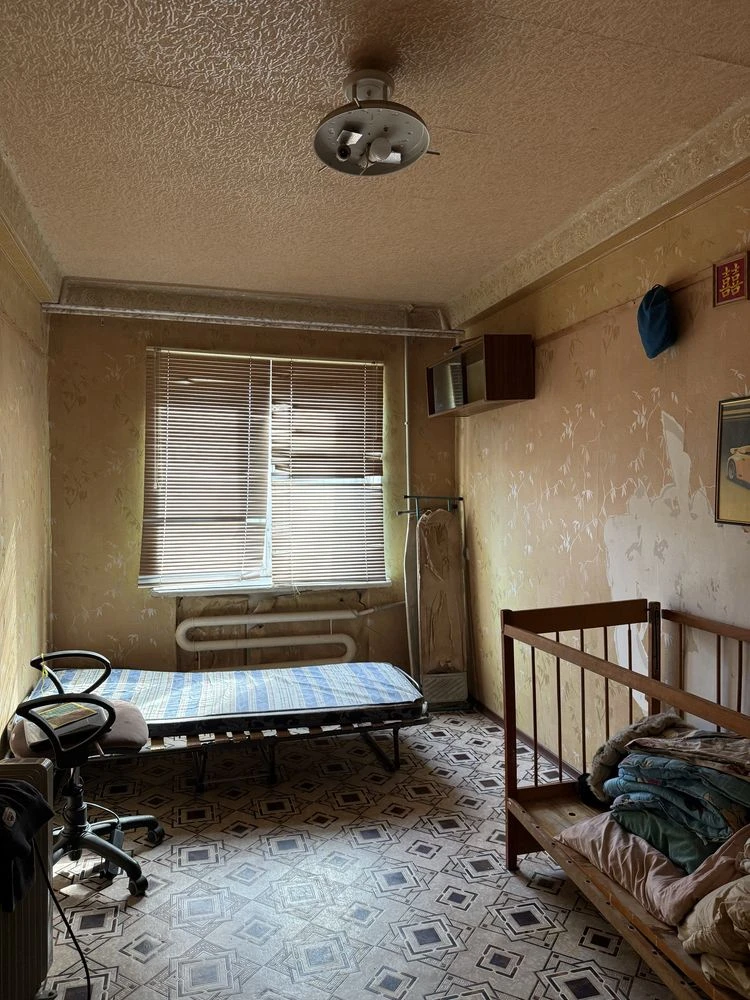 Продається 4-кімнатна квартира за адресою: вул. Алтайська, будинок
