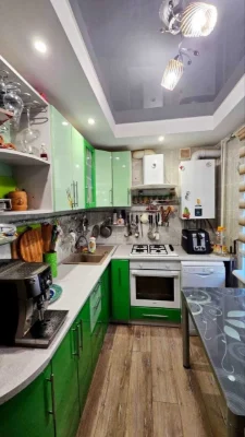 Продам 2х  ком-ую квартиру с АГО на 2 этаже р-н Украина