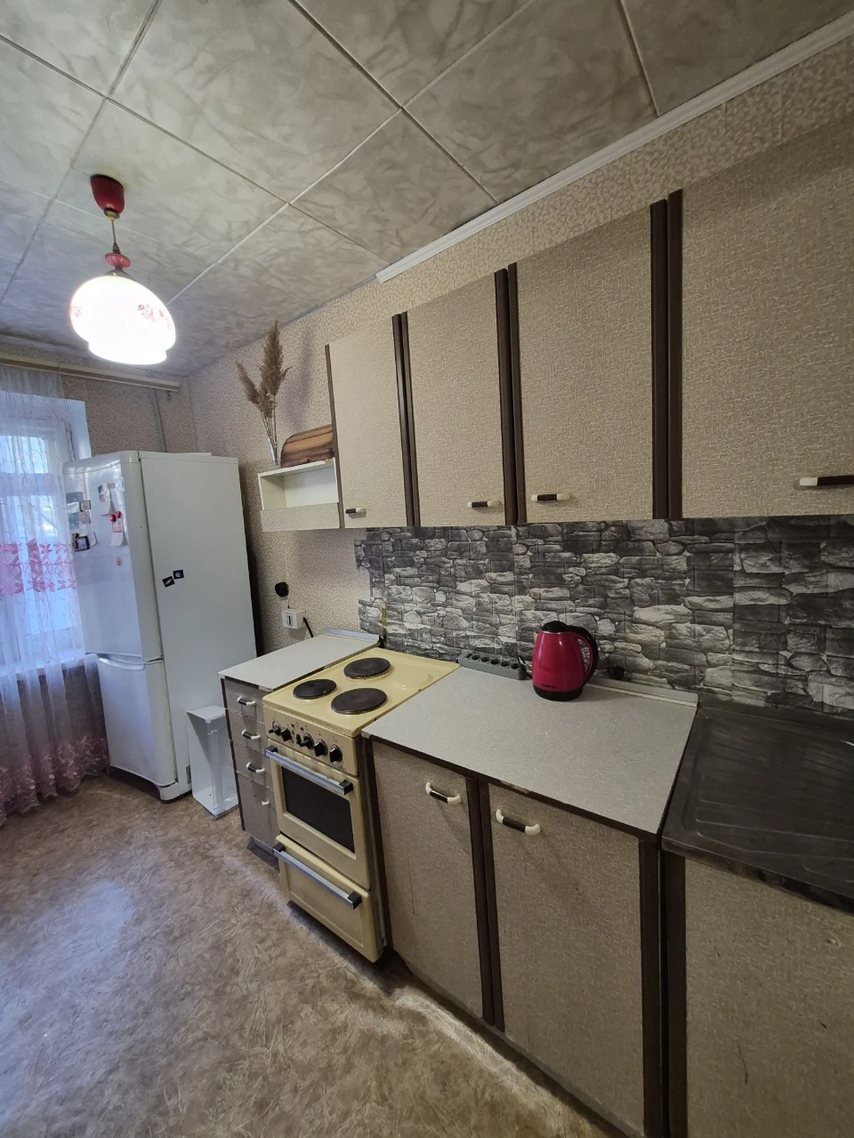 Продам 2к пр.В.Стуса