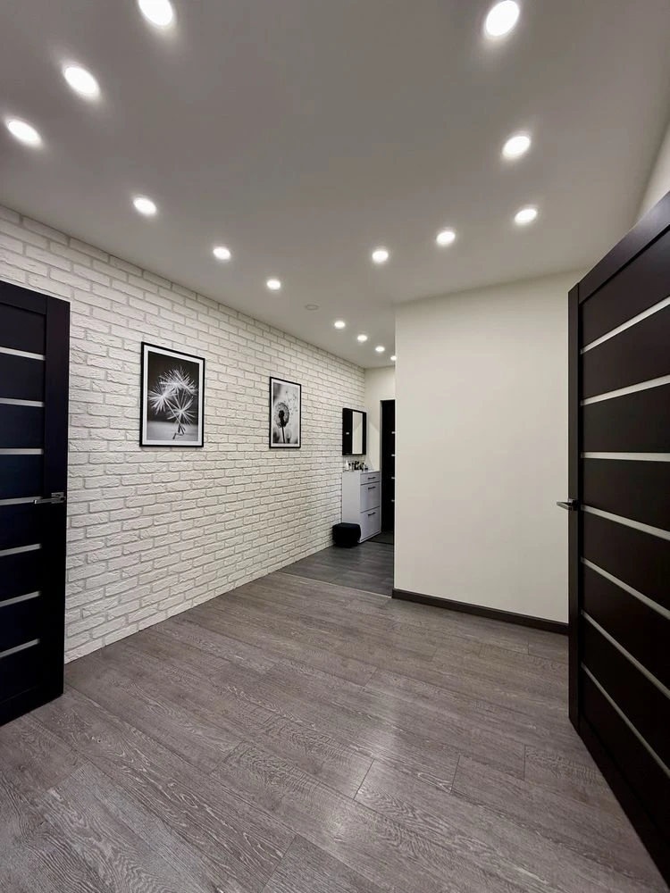 Продається 3-кімнатна квартира, 7 мікрорайон, ліва сторона