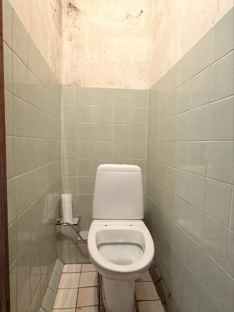 Sale of a 2-room apartment with gas boiler, Cheremushki "Ukraine".