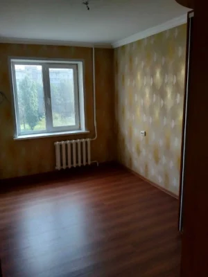 For Sale: 2-room apartment on Left Bank, 9th microdistrict