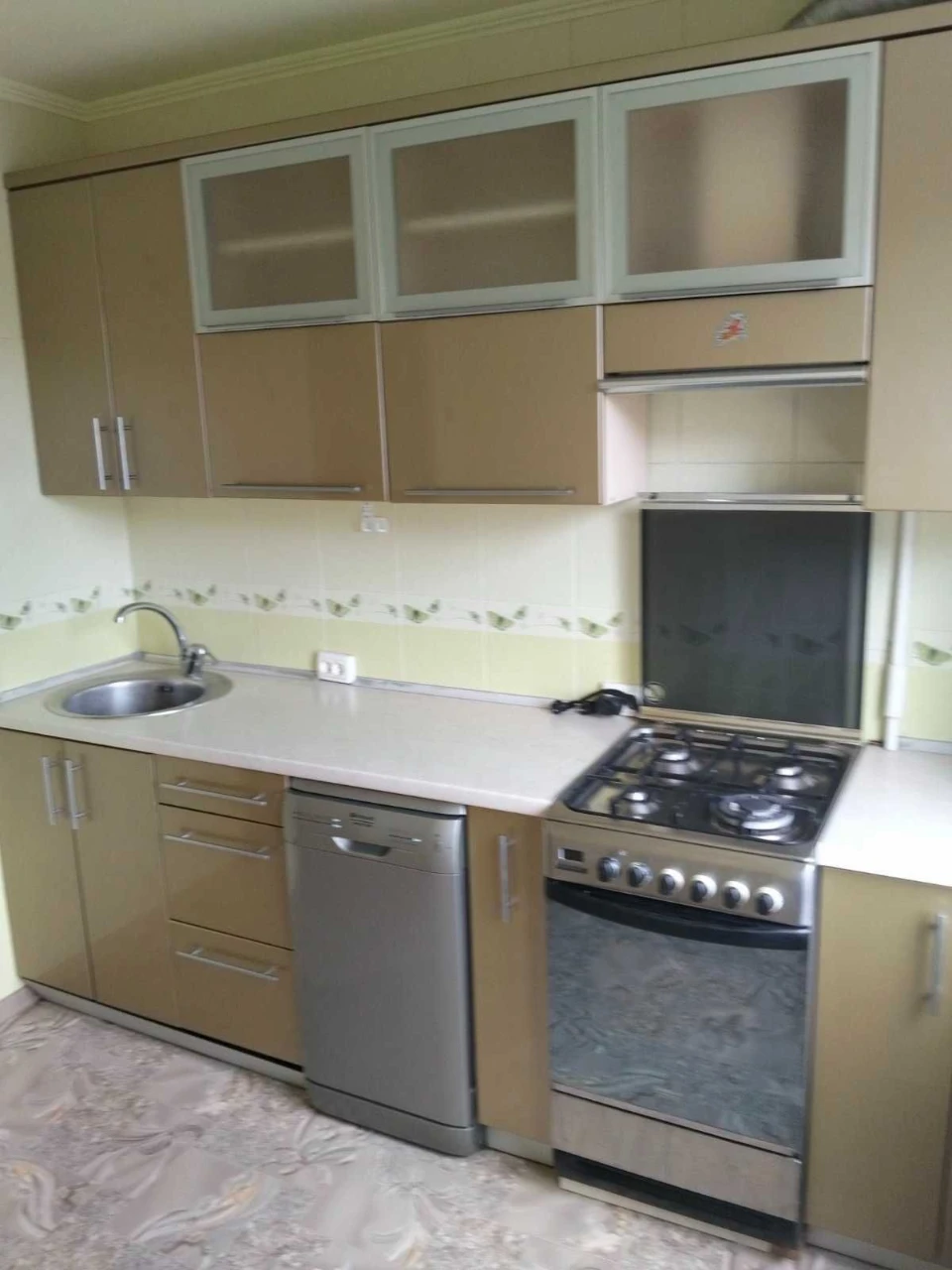 For Sale: 2-room apartment on Left Bank, 9th microdistrict