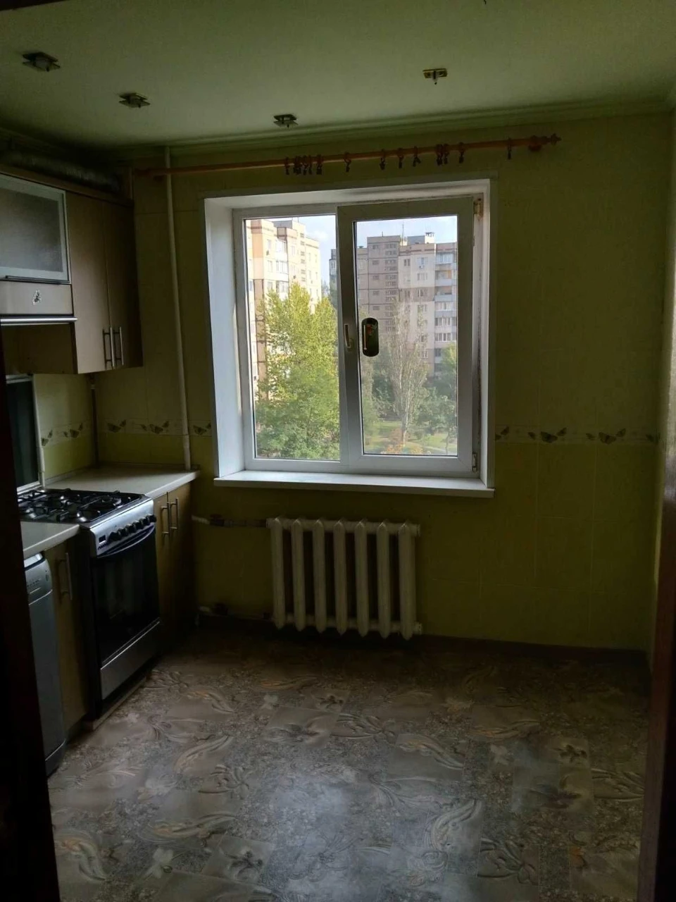 For Sale: 2-room apartment on Left Bank, 9th microdistrict