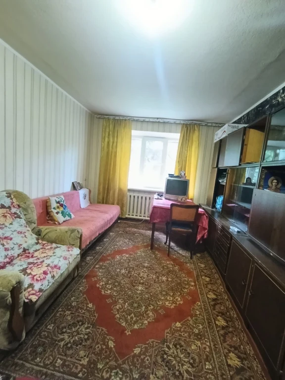 Продам 1 комнатную на Черёмушках