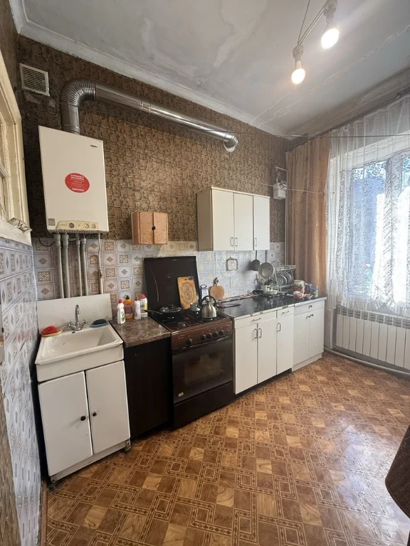 For Sale: Large 2-bedroom apartment in the city center