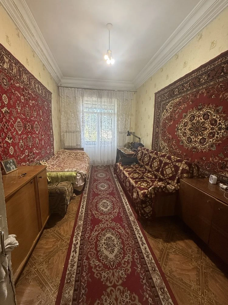 For Sale: Large 2-bedroom apartment in the city center