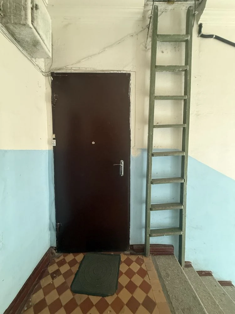 For Sale: Large 2-bedroom apartment in the city center