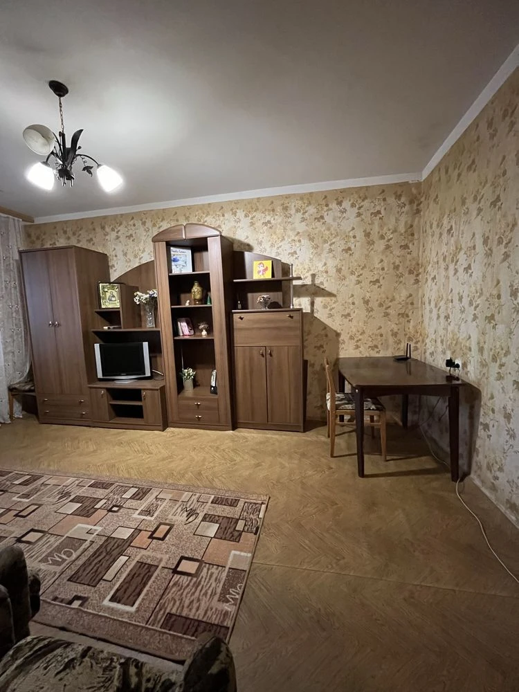 2 rooms/Left Bank/6/9