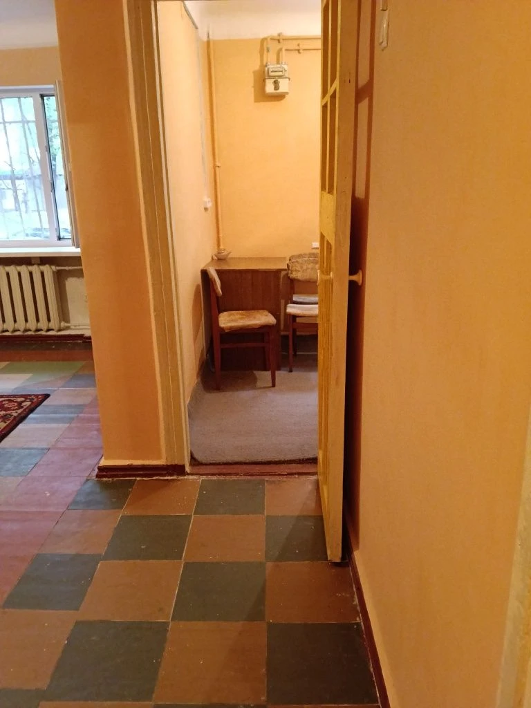 Продається 2-кімнатна квартира в районі Колеусівська