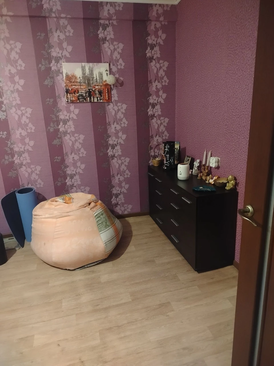 Продажа 2-комнатной квартиры на улице Максима Чиженка, 25, А.В.