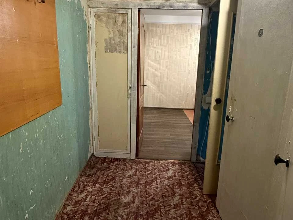 Apartment. Eugene Melnikov Street, Yevhenia Melnikova, Kamenyshche