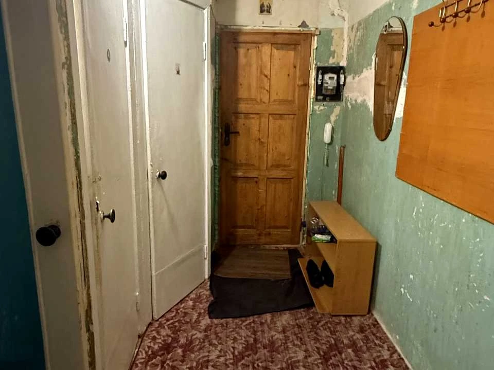 Apartment. Eugene Melnikov Street, Yevhenia Melnikova, Kamenyshche