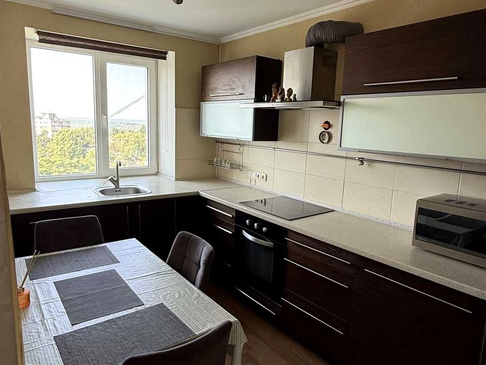 Apartment. Sergyi Slysaarenka Street, Cheremushky district