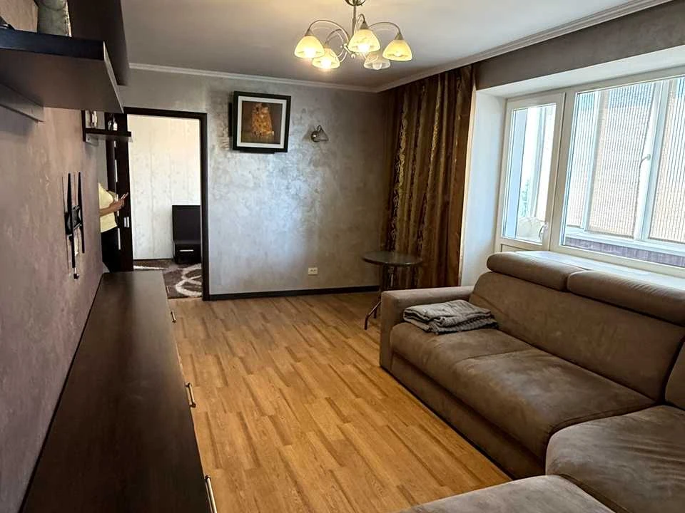 Apartment. Sergyi Slysaarenka Street, Cheremushky district