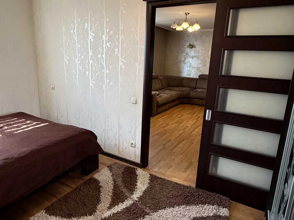 Apartment. Sergyi Slysaarenka Street, Cheremushky district