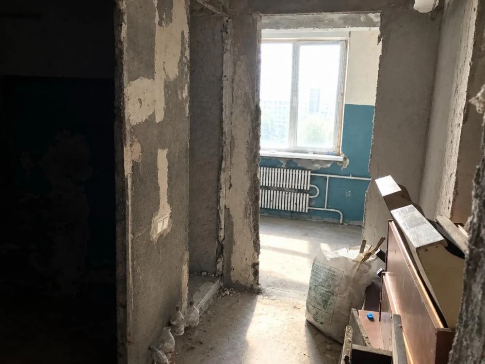 Продам 3-х комнатную  квартиру  Левый Берег- Под ремонт