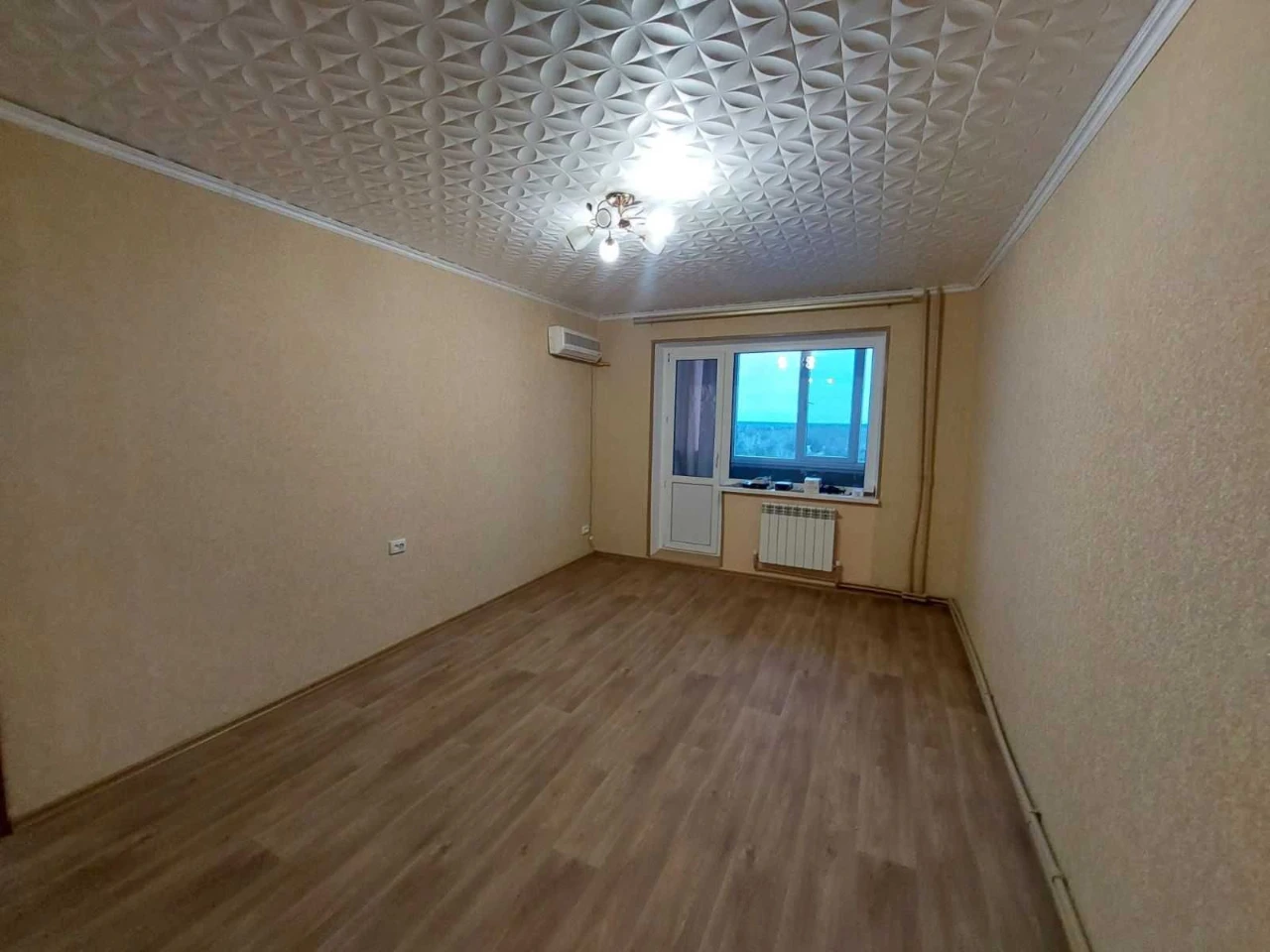 FOR SALE - 3-room apartment in District ГАО, 4th microdistrict (left bank) (N)
