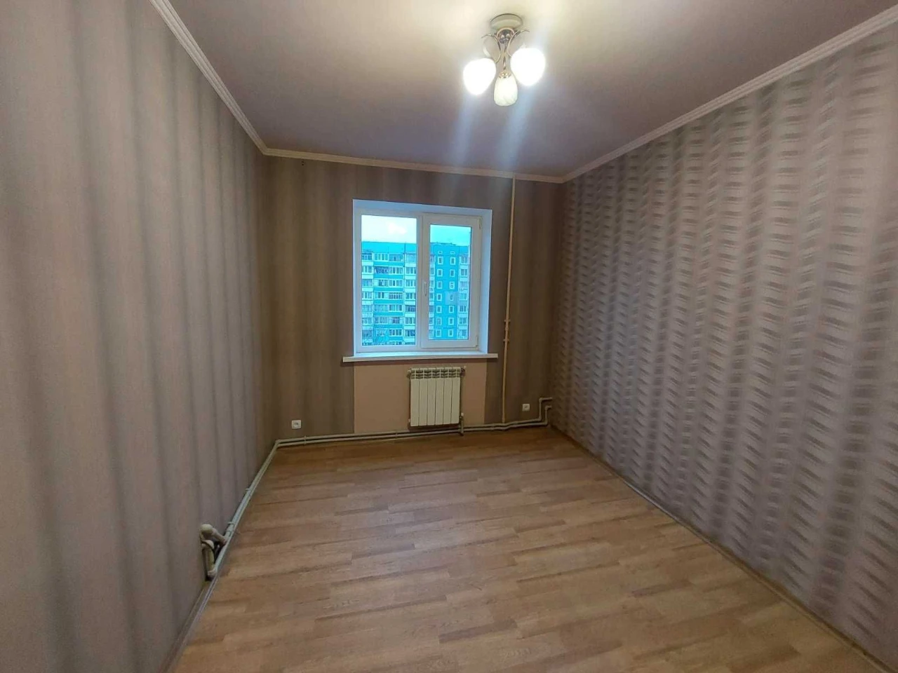 FOR SALE - 3-room apartment in District ГАО, 4th microdistrict (left bank) (N)