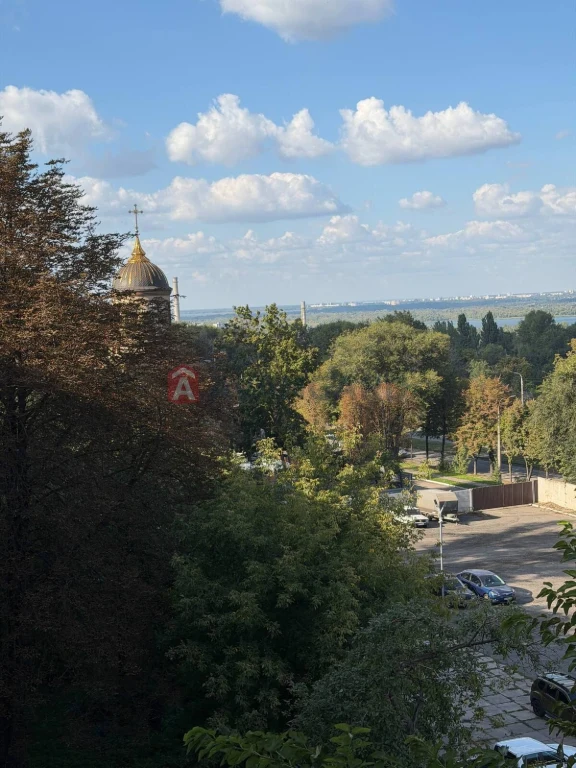 For sale 1-bedroom apartment at вул. Бурхана 23.
