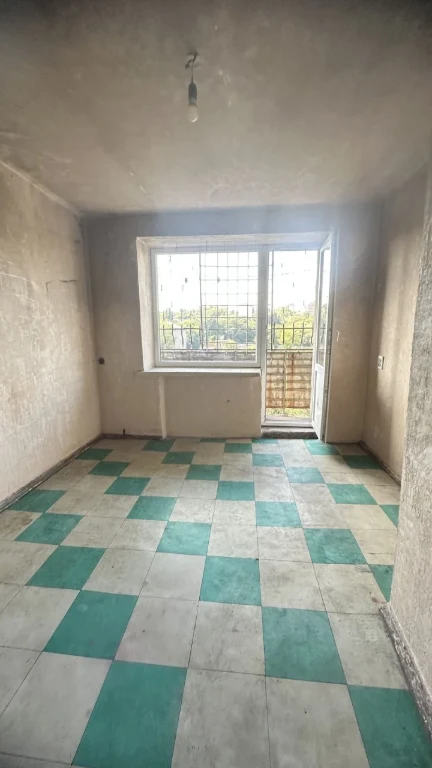 1-bedroom apartment for sale in Kamʼanskoye
