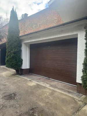 Продаж 2 пов будинку в самому серці міста