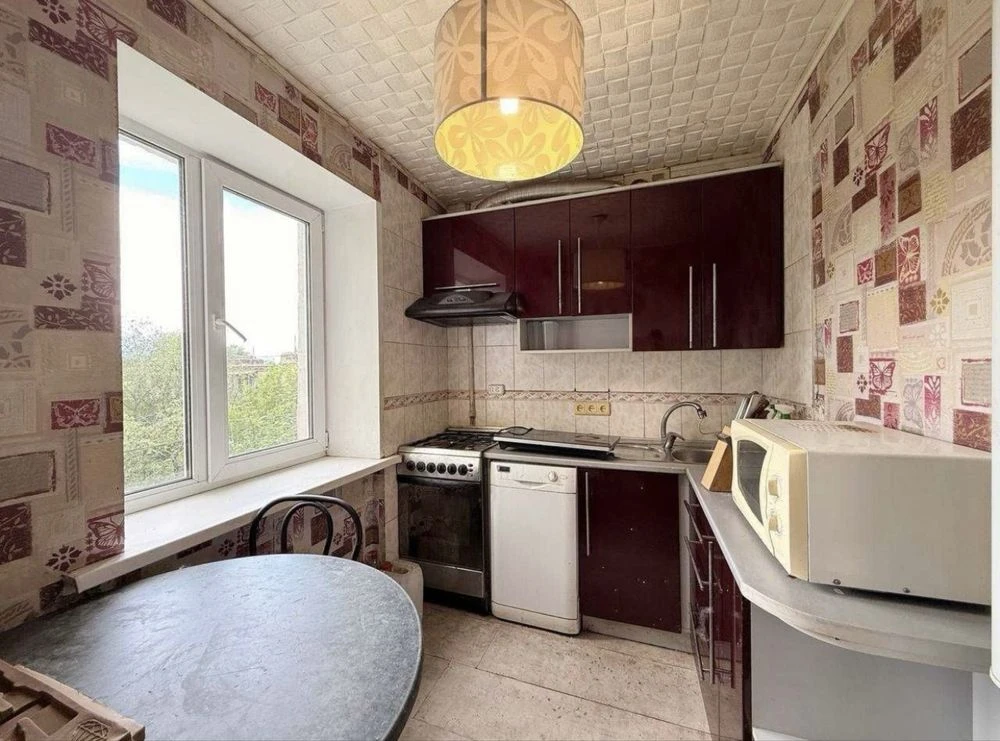 Продажа 3-комнатной квартиры на 3 этаже, с АО, ул. Запорожская