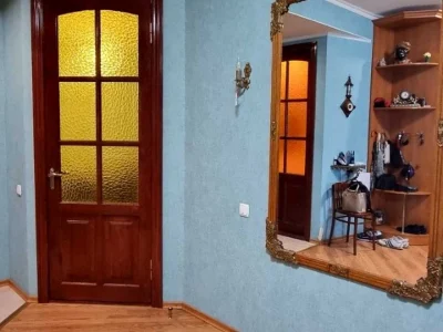 Apartment. Svoboda Street, Kam'yans'k.