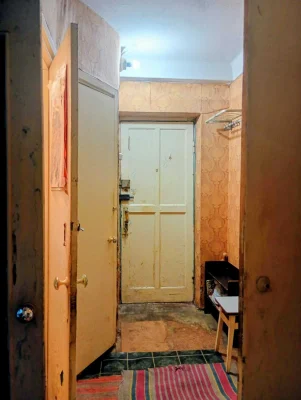 Selling a three-room apartment at the price of a one-room apartment.