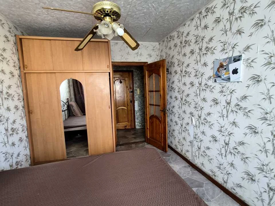 Apartment. Neskorenych Prospect, Kamenyshche