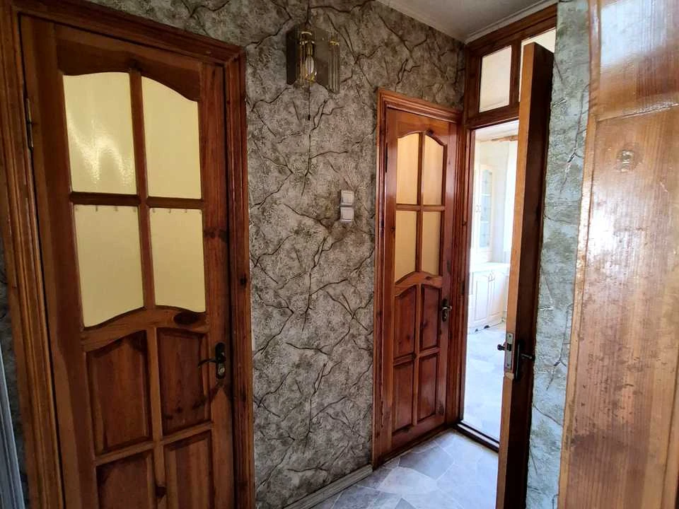 Apartment. Neskorenych Prospect, Kamenyshche