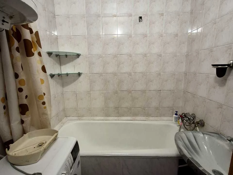 Apartment. Neskorenych Prospect, Kamenyshche
