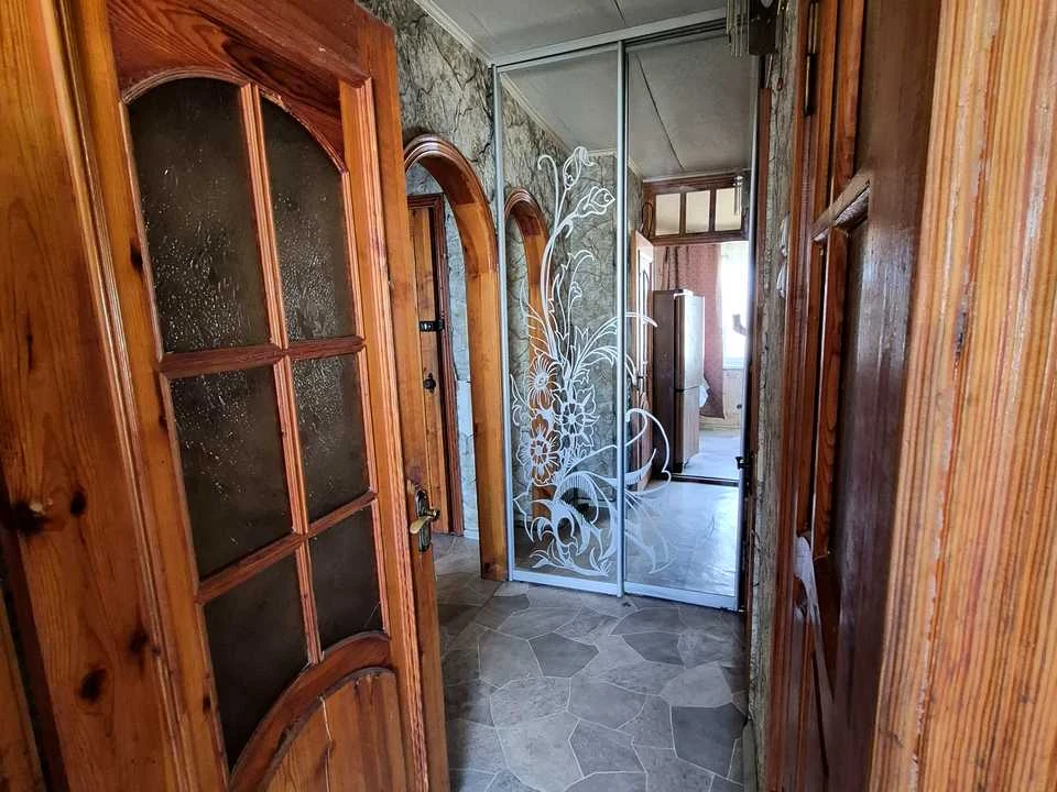 Apartment. Neskorenych Prospect, Kamenyshche