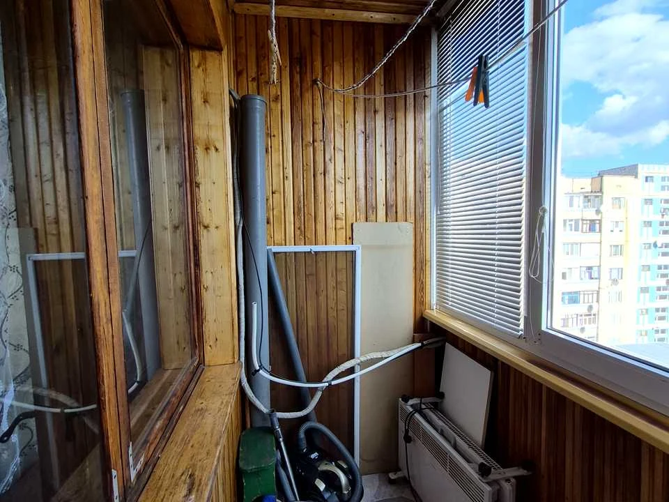 Apartment. Neskorenych Prospect, Kamenyshche