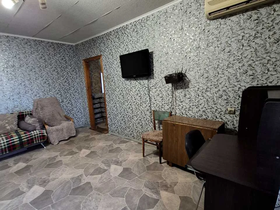Apartment. Neskorenych Prospect, Kamenyshche