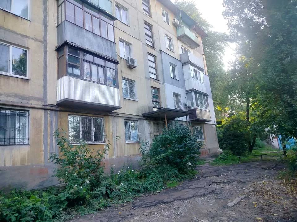 Apartment. Kam'yans'ke, Myru st.