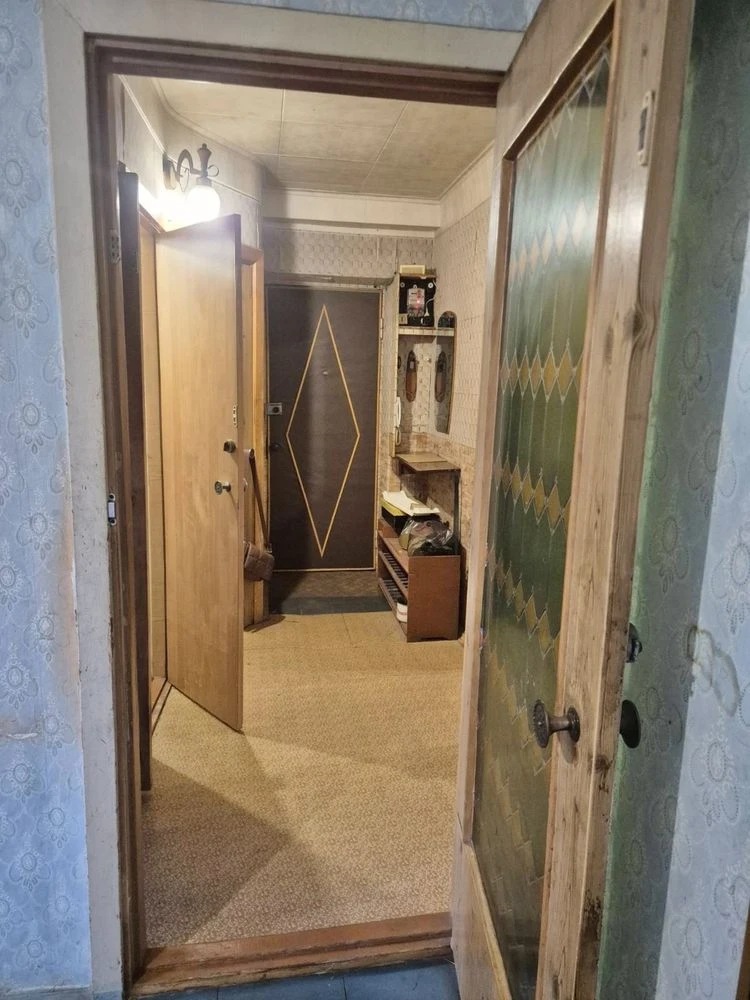 For Sale: 3-room apartment in the City Center
