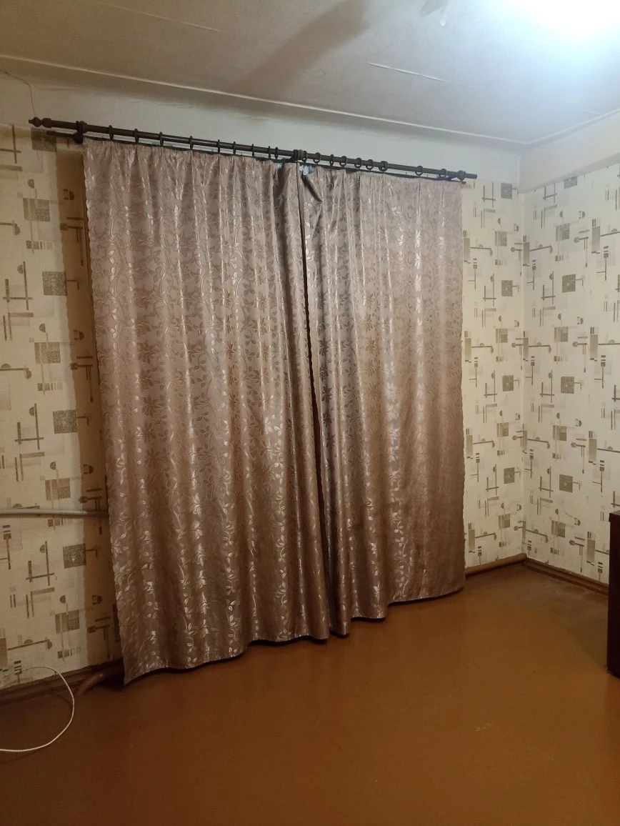 Apartment for sale on B. Khmelnytsky Street in the area near Yubiley Street