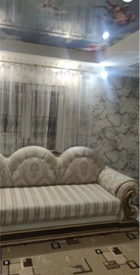 Sale of a 3-room apartment with a basement extension