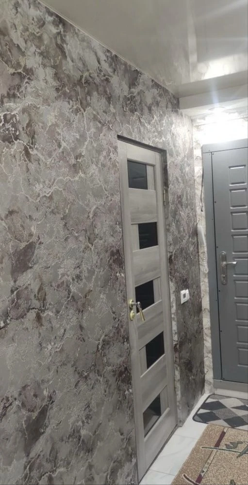 Sale of a 3-room apartment with a basement extension