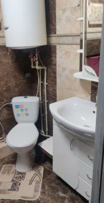 Sale of a 3-room apartment with a basement extension