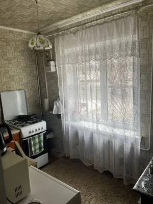 For Sale: 4-room apartment in the Cheremushki area